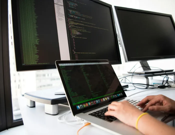 christina-wocintechchat-com-6Dv3pe-JnSg-unsplash christina-wocintechchat-com-6Dv3pe-JnSg-unsplash